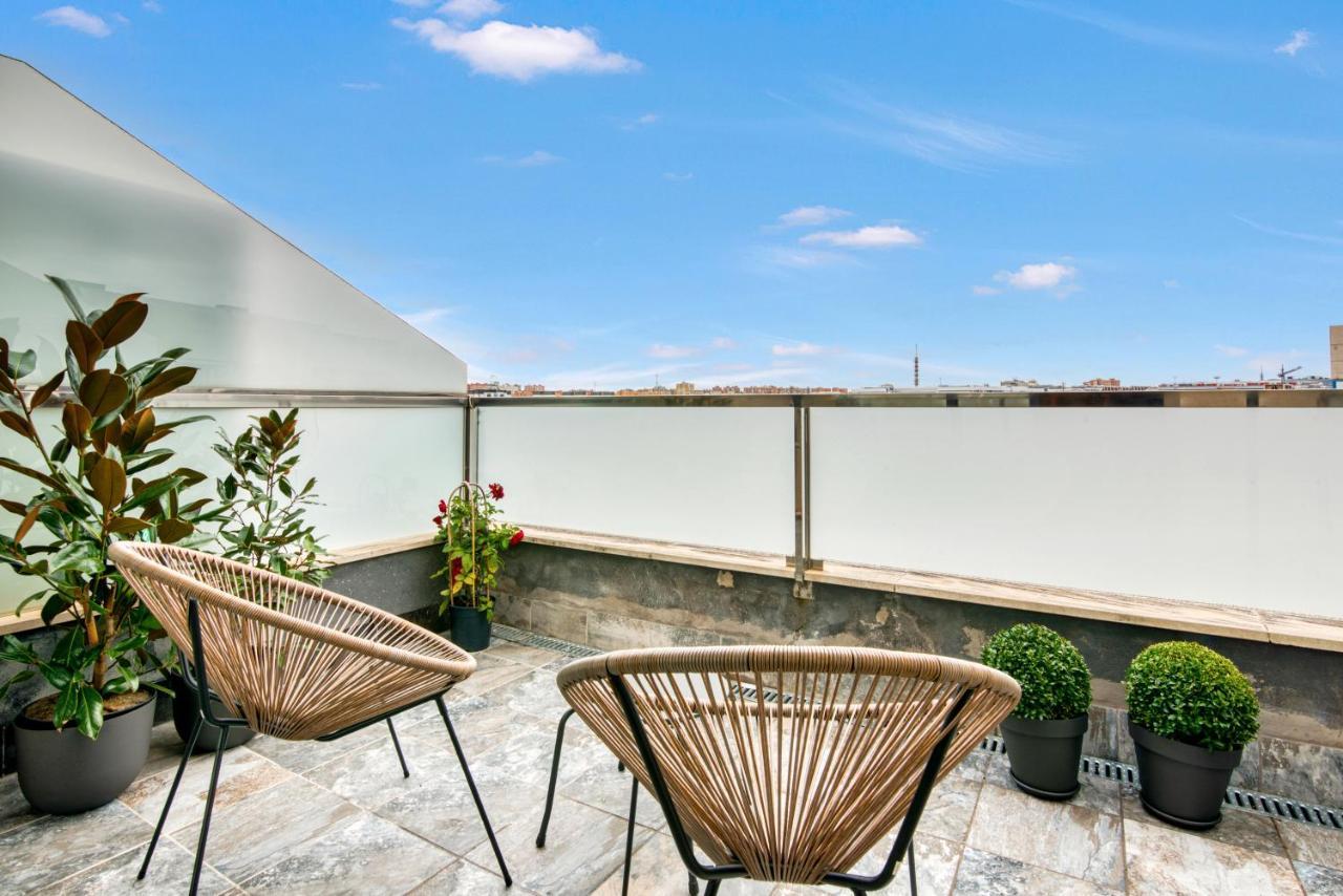 Cozy Penthouse, 20 Min To Downtown, Alcala Norte Madrid Exterior photo